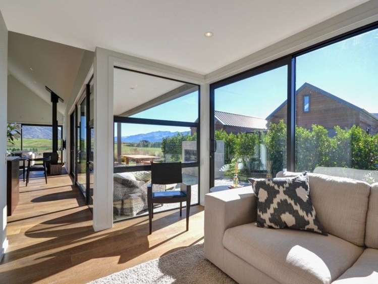 50 Falconer Rise Jacks Point_8