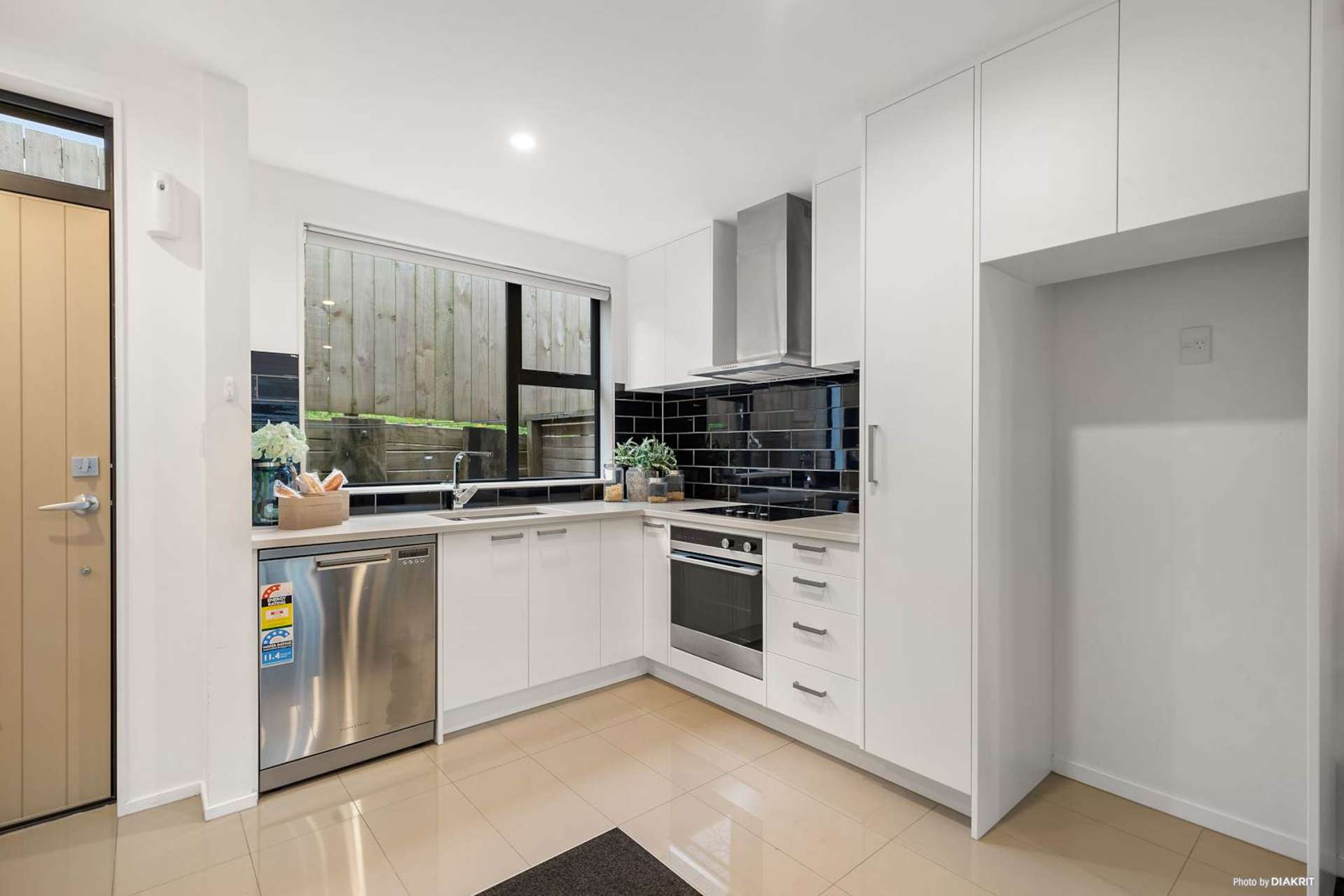 15/15 Chivalry Road Glenfield_0