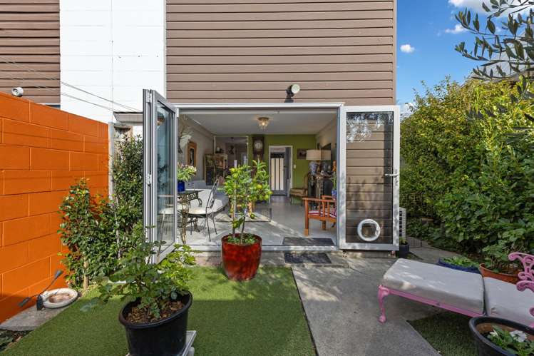 1/27 Buffon Street Waltham_8