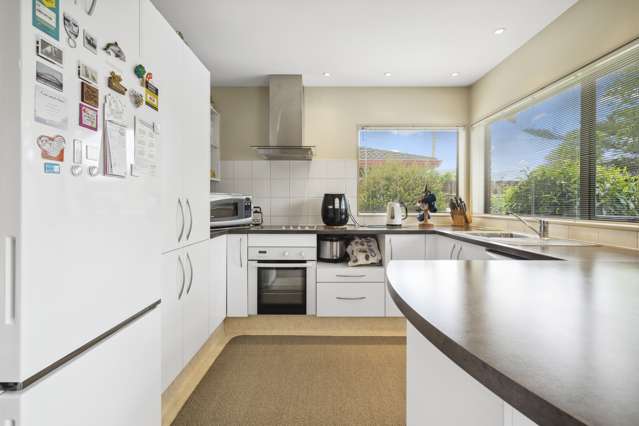 4/3 Cooper Street Taita_4