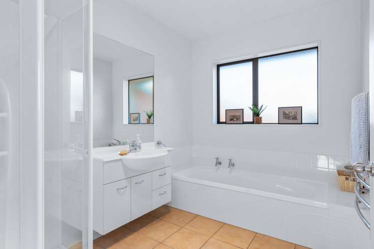 4 Gwen Place Redwood_10