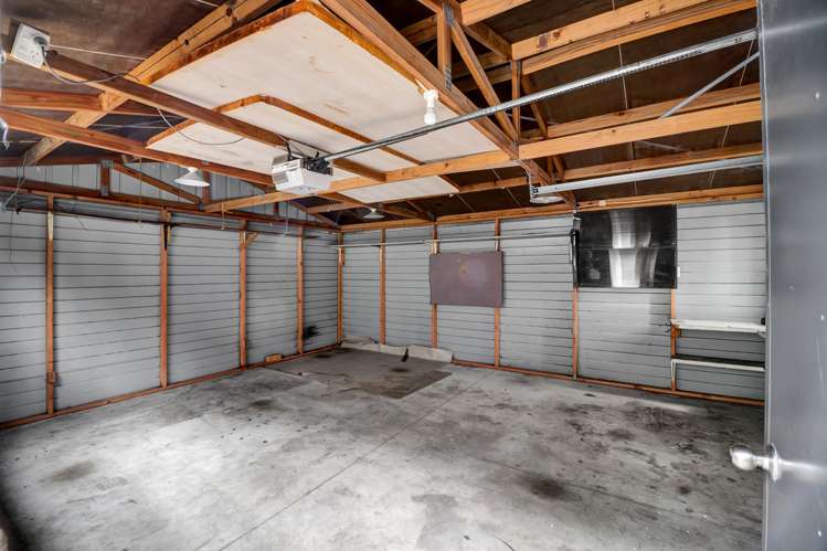 181 Tukapa Street Westown_13