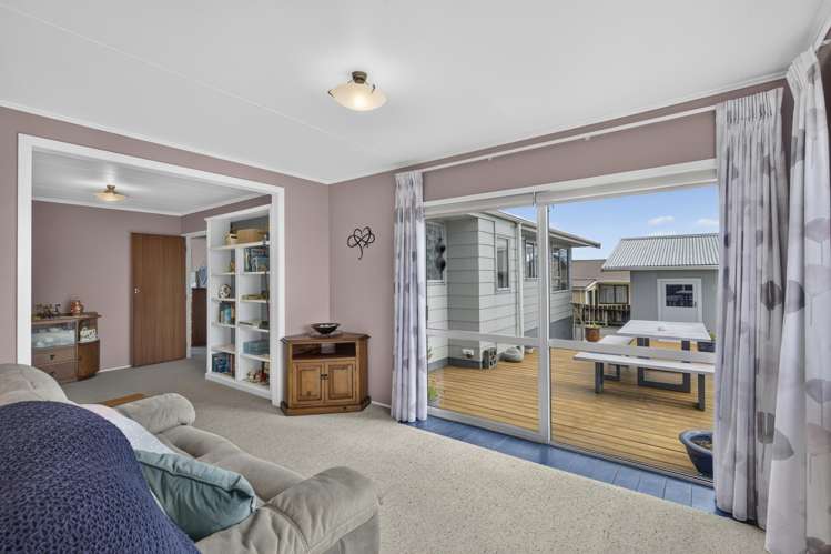 100 Riversdale Drive Merrilands_24