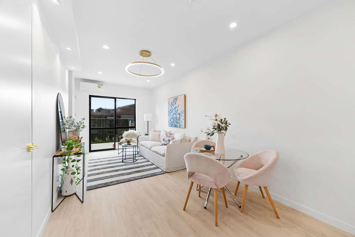 12 Yeovil Road_2