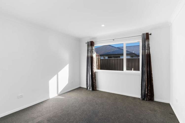 8 Clonbunny Close Rolleston_16
