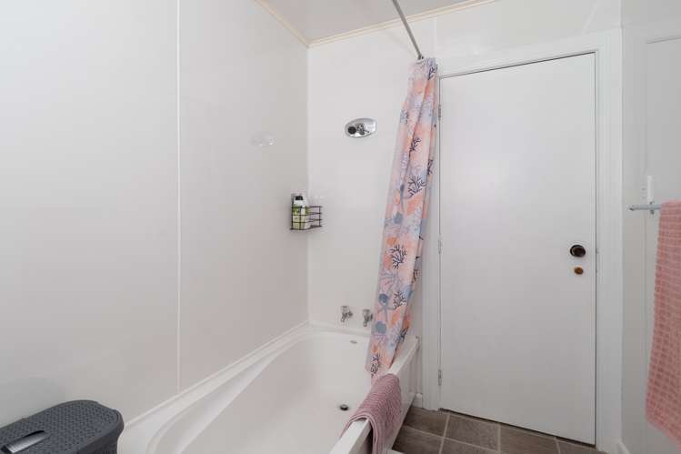 2/138 Grove Street Tinwald_13