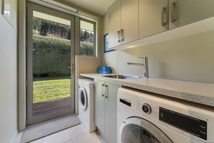 52 Ferry Hill Drive Lower Shotover_16