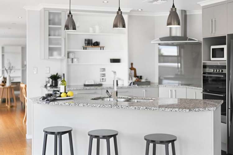 16 Hampshire Court Flagstaff_11