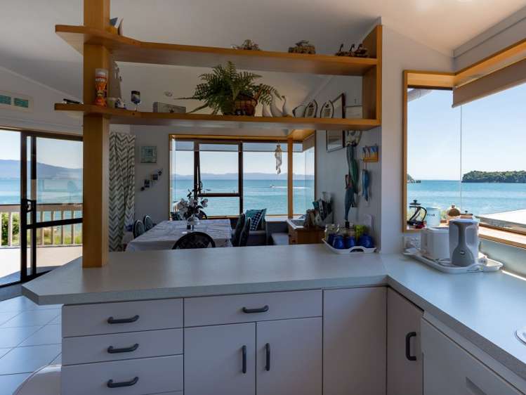 19 Cornwall Place Takaka_5