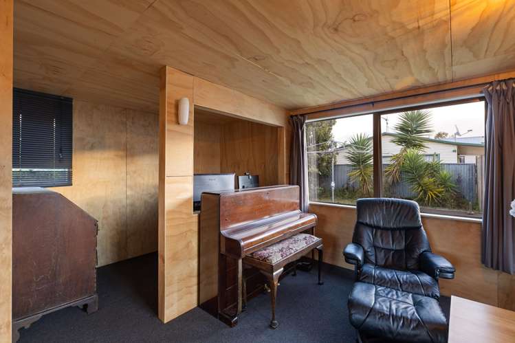 256 Tremaine Avenue Highbury_26