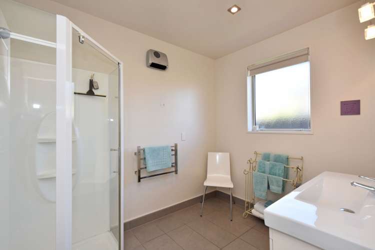 86 Hoffman Court Waikiwi_14