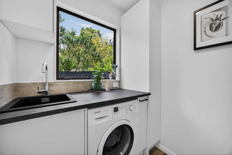 2 Hadfield Street Beach Haven_19