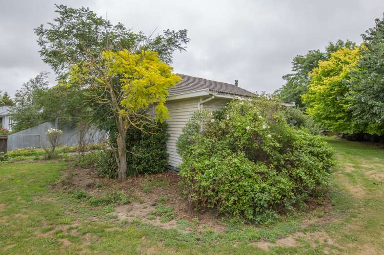 4 King Street Chertsey_23