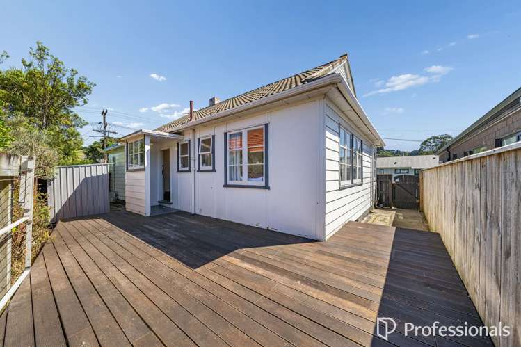 2 Churton Crescent Taita_16