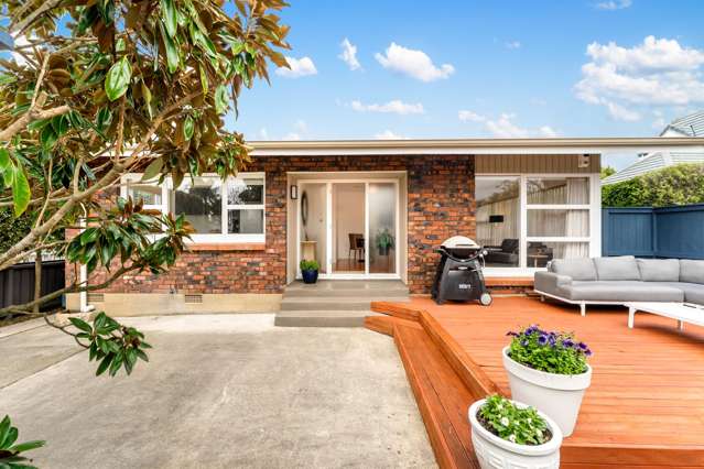 Effortless Living - Bathed in Sun