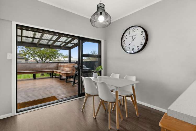 810 Queen Street East Parkvale_16