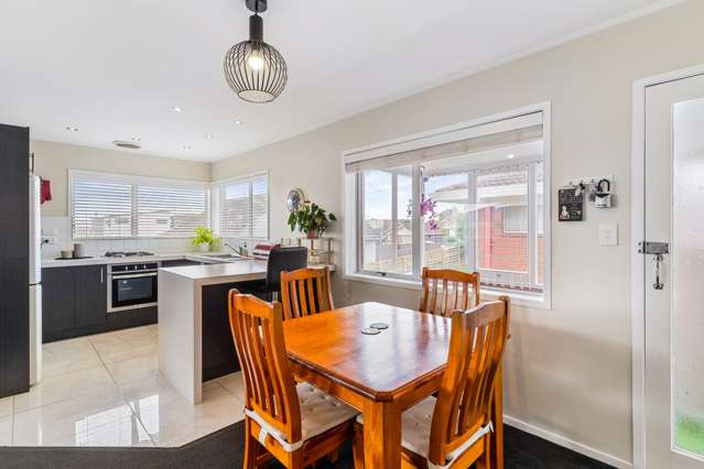 2/9 Duke Street Papakura_4