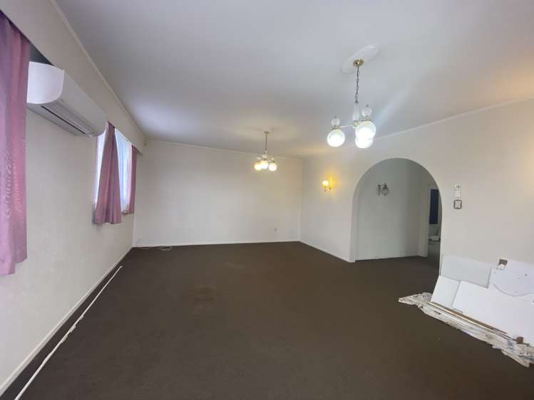 53 West Coast Road Glen Eden_10