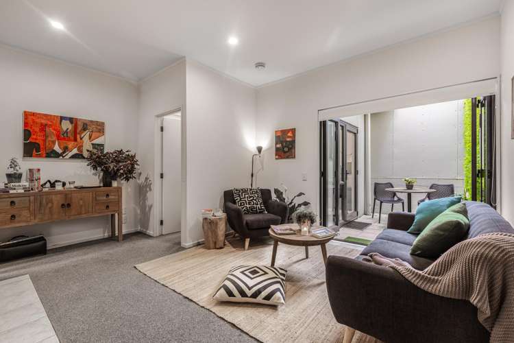 1G/10 Crummer Road Grey Lynn_1