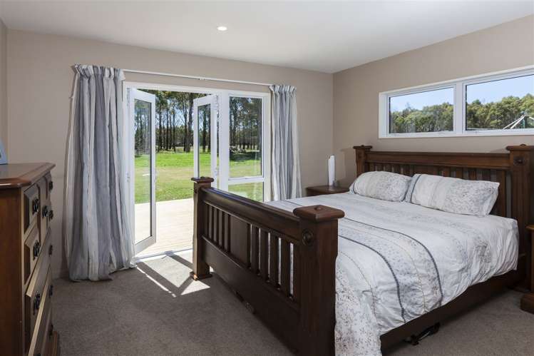 2279 South Eyre Road West Eyreton_8