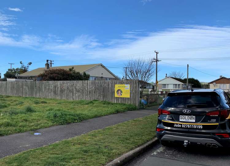 69 Stuart Crescent Masterton_6