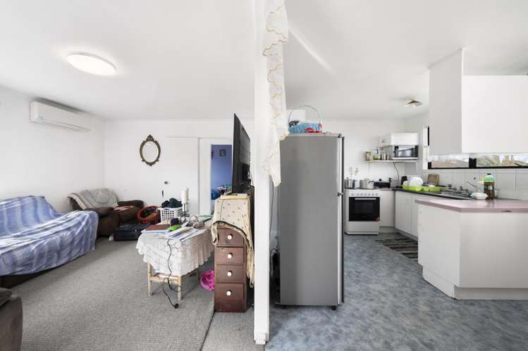 2/12 Silver Creek Road_2