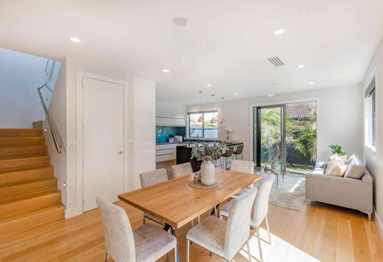 32A Queen Mary Avenue Epsom_21
