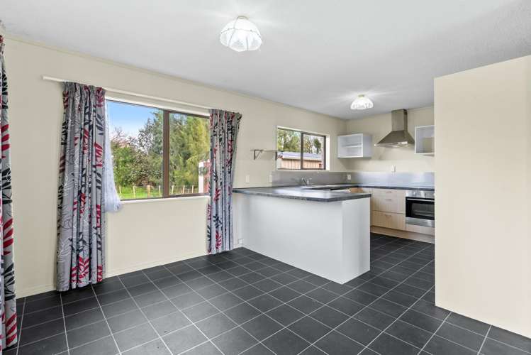 49 Kath Henry Lane Drury_8