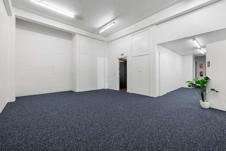 72-76 Queens Drive Hutt Central_8