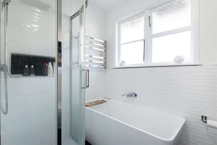 83 Onewa Road Northcote_11