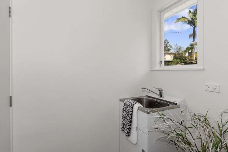 62 Lauderdale Road Birkdale_20