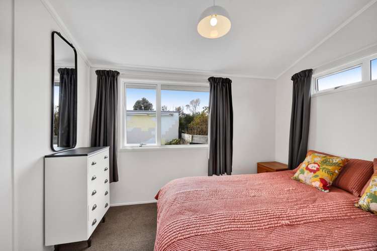 8 Hughson Place Opunake_16