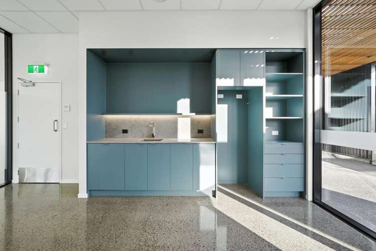 51 Waterloo Road Hornby_15