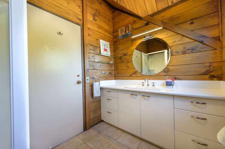 1 Hunter Avenue Richmond_14