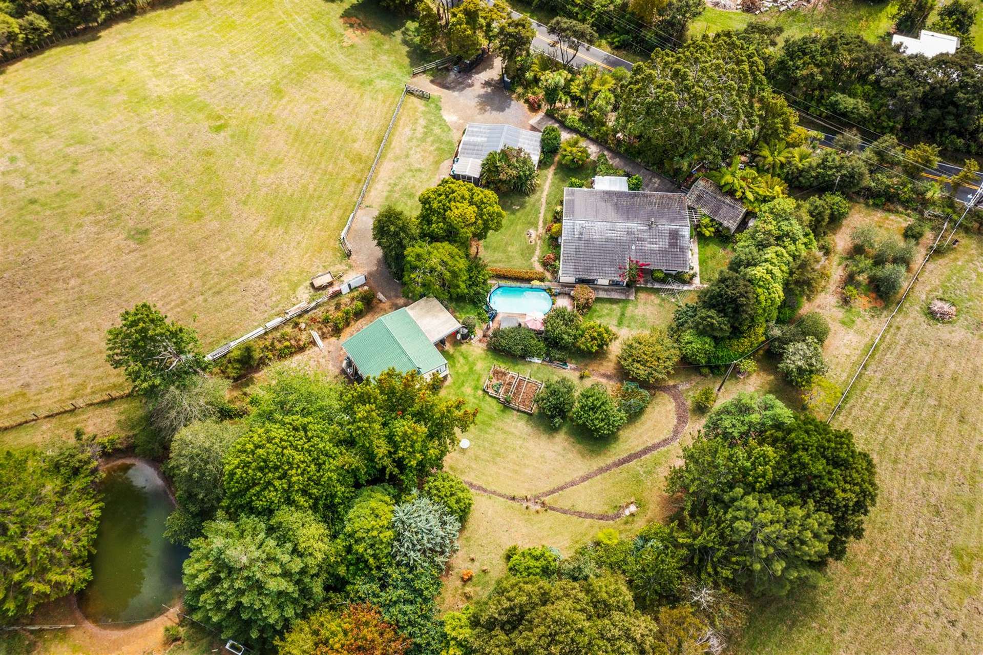 100 Bethells Road Waitakere_0