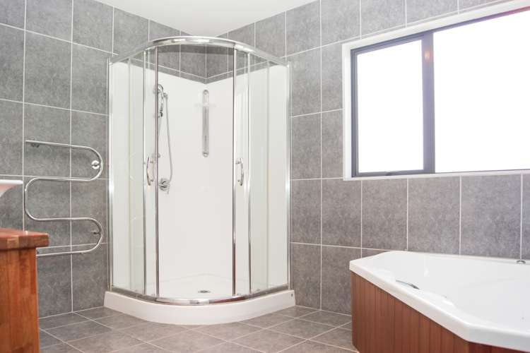 37 Sapperton Drive Henderson_15