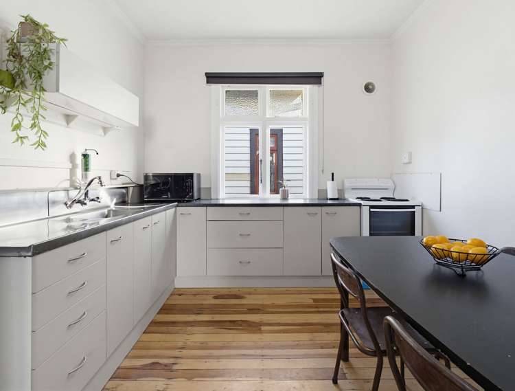 12 Lyndhurst Street Takaro_21