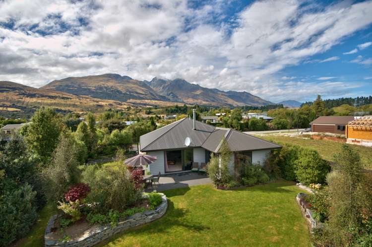 8 Lochburn Avenue Glenorchy_0