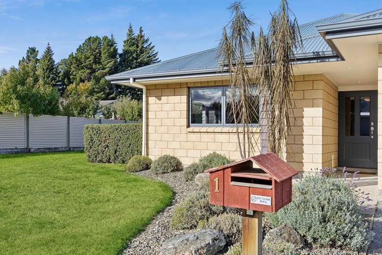 1 Coromandel Street Wanaka_19