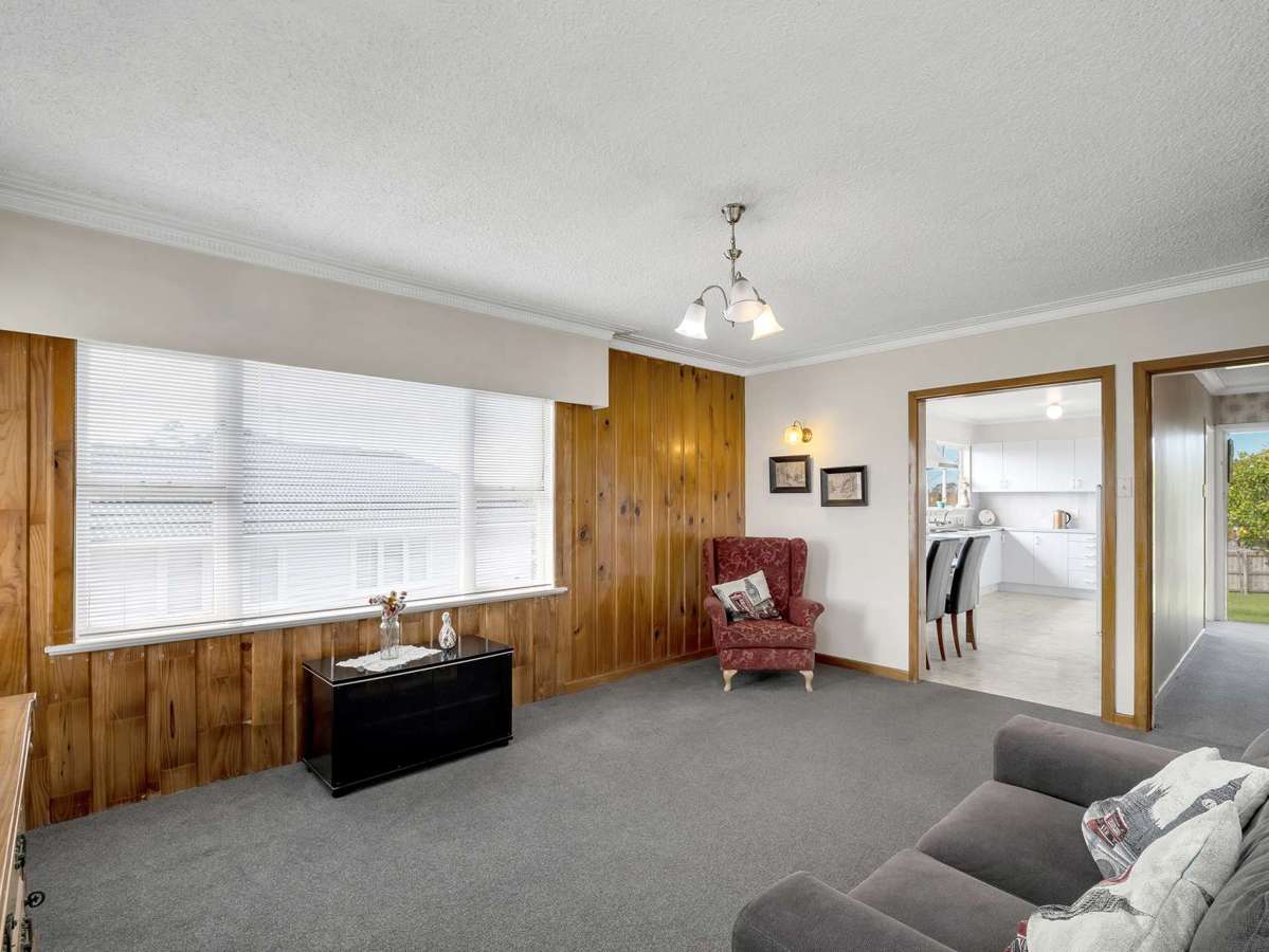 59 Tiroroa Ave_4