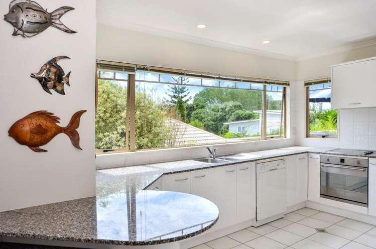 4b Tui Street Torbay_7