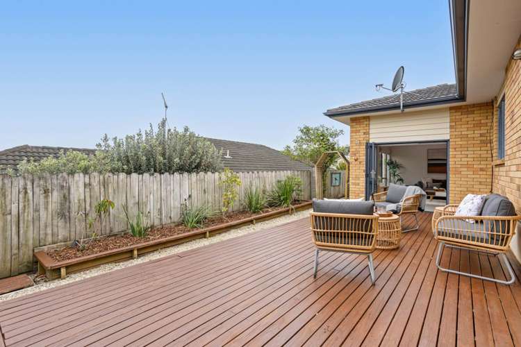 6 Jelas Road Red Beach_19