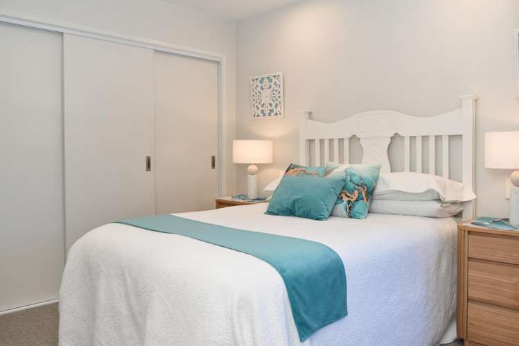37 Saint Pauls Drive Brookfield_21