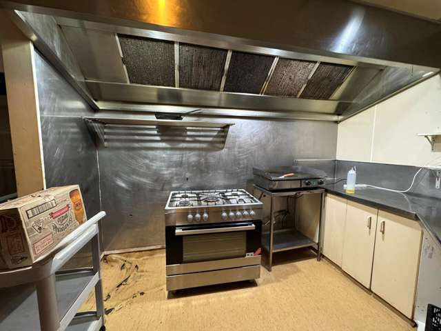 12/20 Clyde Street Shopping Centre Hamilton East_1