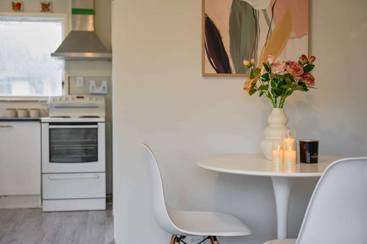 2/40 Cheval Drive Totara Vale_11