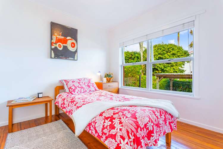 1/96a Victoria Road Devonport_13