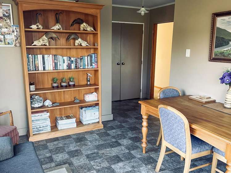 5 Opuka Place Haast_6