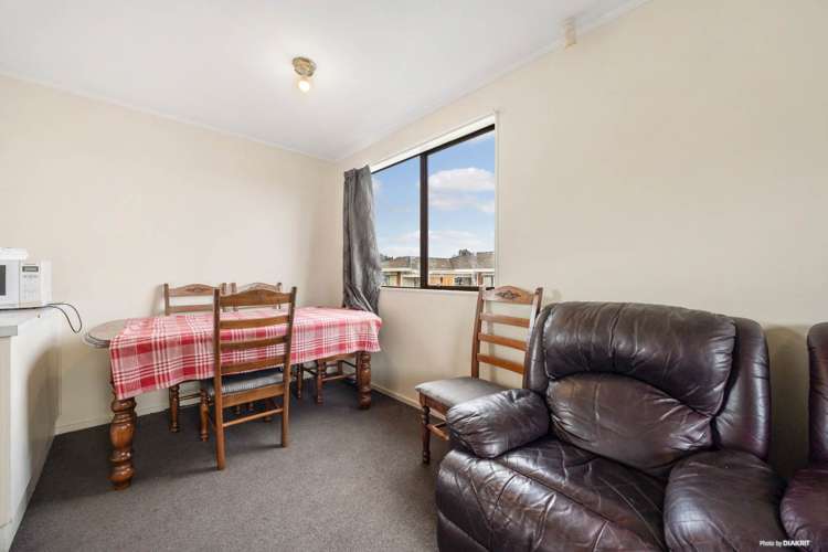 2/22 Trimdon Street Randwick Park_6