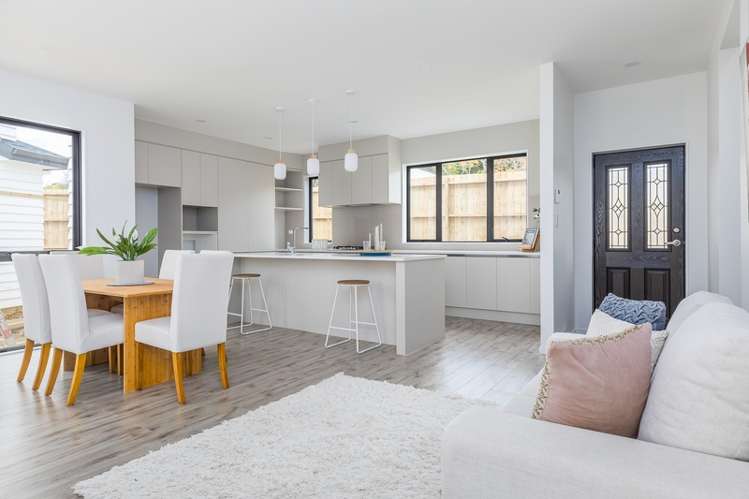 10 Caley Court Totara Heights_1