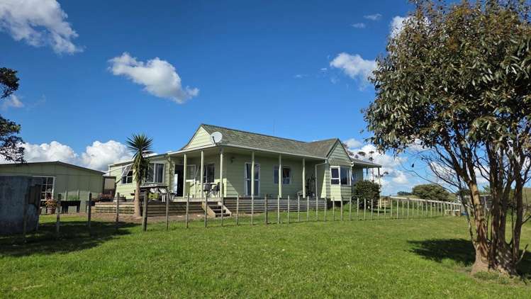 292 Bradleys Landing East Road,_0